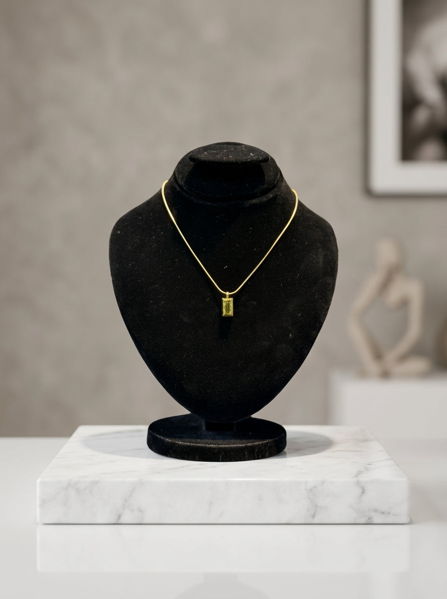Minimalist Gold-Tone Vertical Bar Pendant Necklace