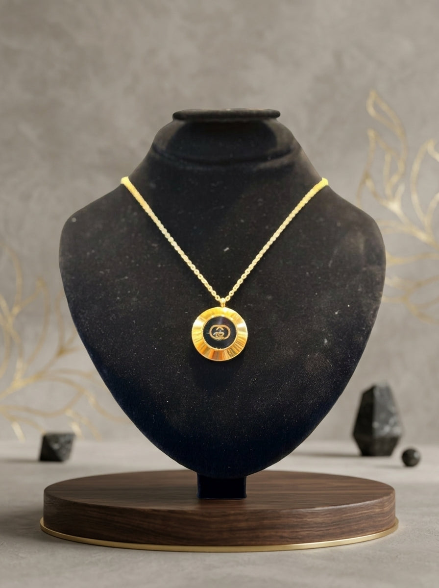 Minimalist Luxe Black & Gold Pendant Necklace
